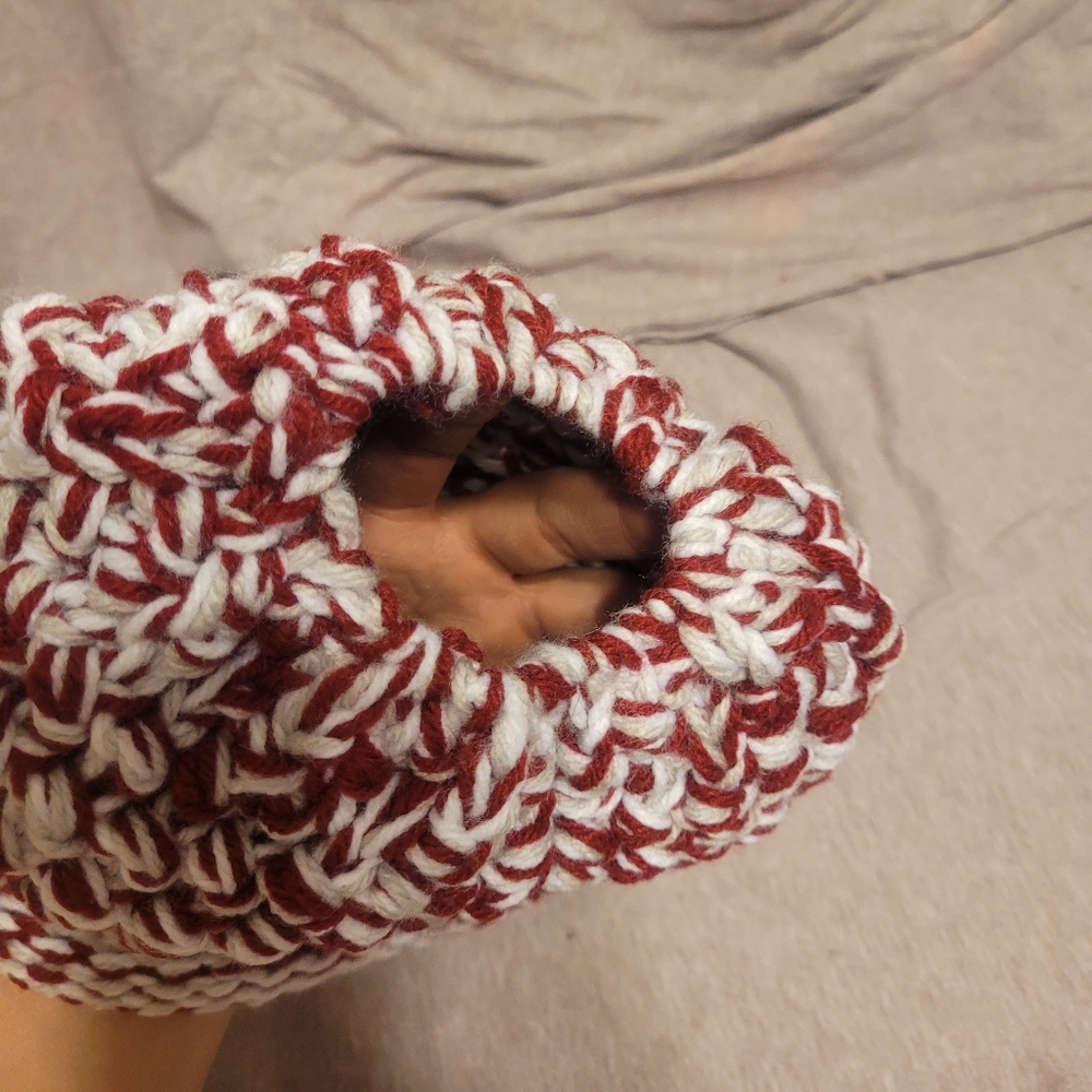 Handmade beanie - Picture 3 of 3